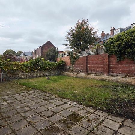 Cosy, Stylish, Leafy And Homely Sheffield Buitenkant foto