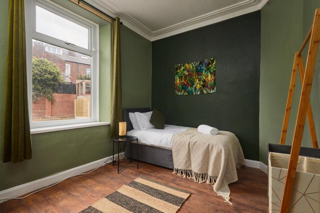 Cosy, Stylish, Leafy And Homely Sheffield Buitenkant foto